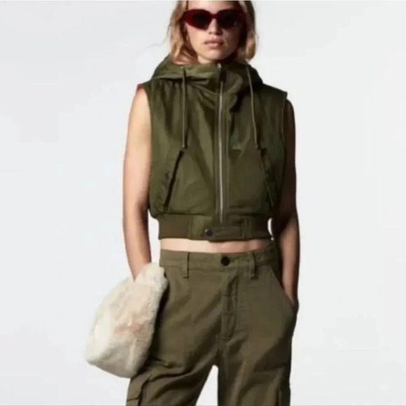 ZARA, New, Cropped Nylon Hooded Zip Front Army Green Khaki Puff Vest, Size XL - Picture 1 of 16